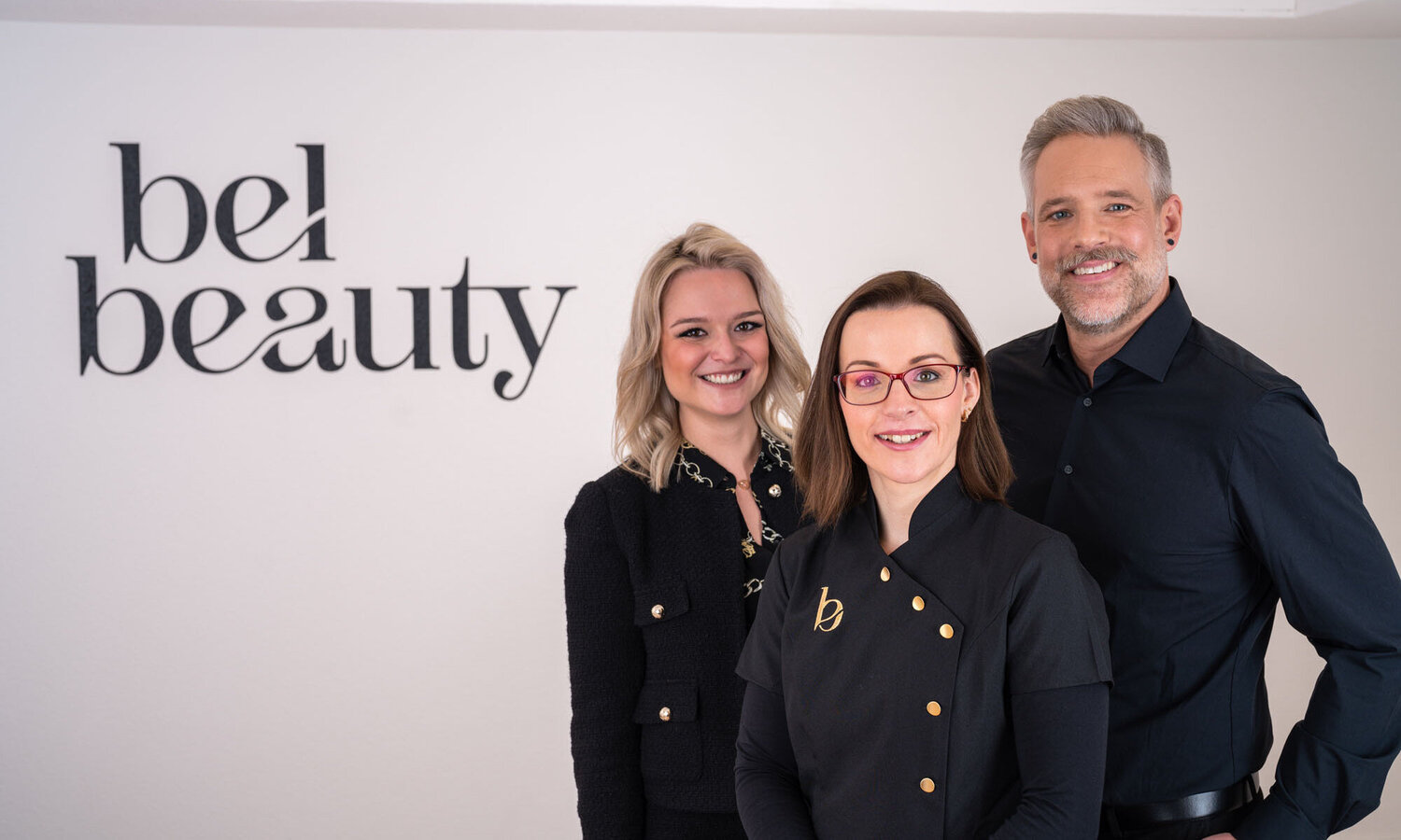 Permanent Make-up Studio Behandlung für Kundinnen aus Sursee